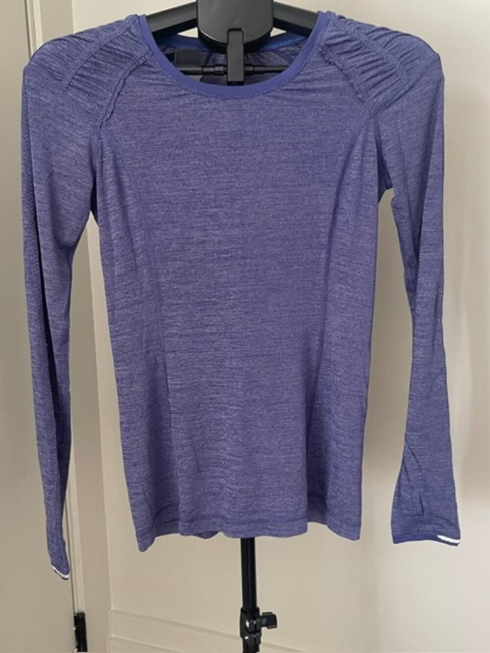 Lululemon 5 Mile Long Sleeve running shirt. Size 4.